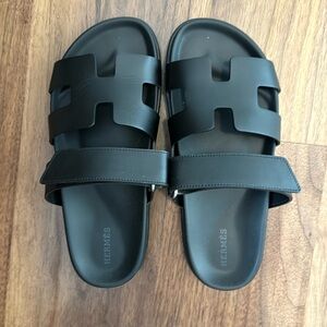 WORN ONCE.Black chypre size 38